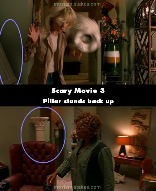 Phim Scary Movie 3, chiếc cột dựng trong nhà bị nghiêng về một bên đã lại thấy đứng thẳng sau đó